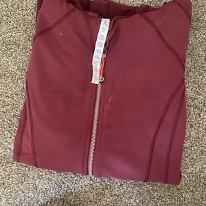 Burgundy lululemon jacket